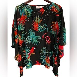 Quacker Factory Parrot Tropical Print Caftan Blouse Rhinestone Neckline | Size M